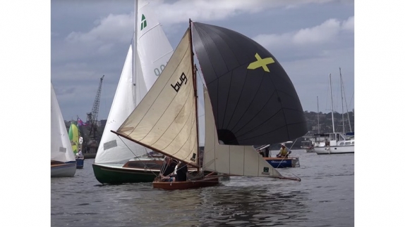 Balmain Bug: Classic Australian Dinghy | Interparus